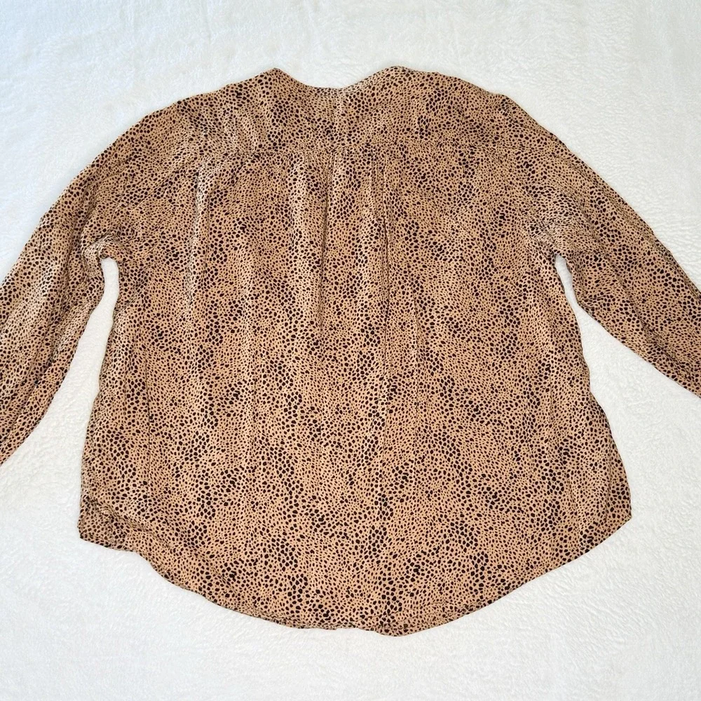 Old Navy Women's M Leopard Cheetah Print Peasant Blouse Button Front Balloon